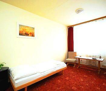 Hotel Easy Star à Prague Extérieur photo