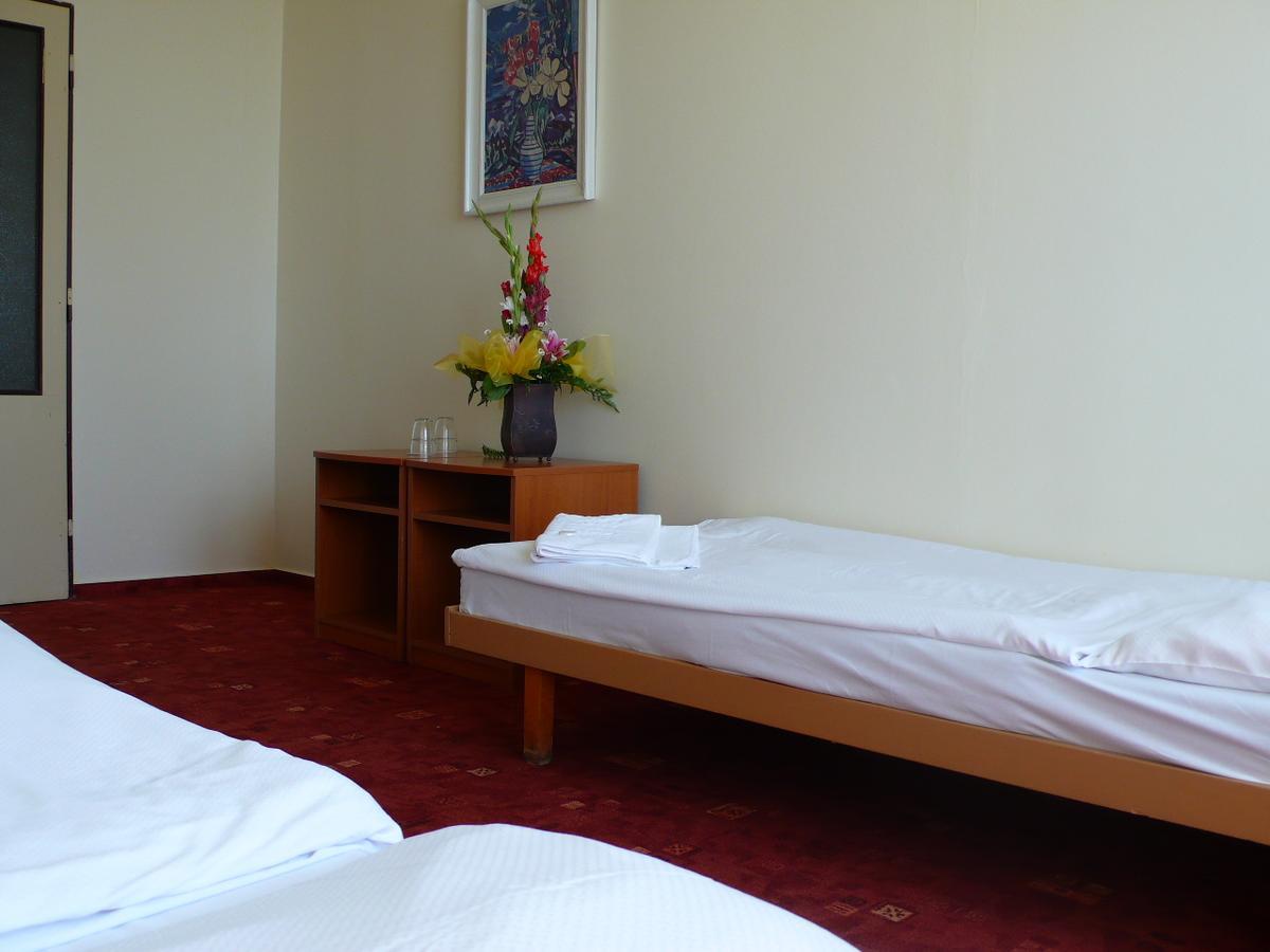 Hotel Easy Star à Prague Extérieur photo